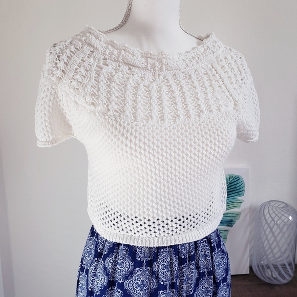 Anthropologie Tops - 🍁2/$20🍁Anthropologie Crochet Knit White Croptop SZ XS